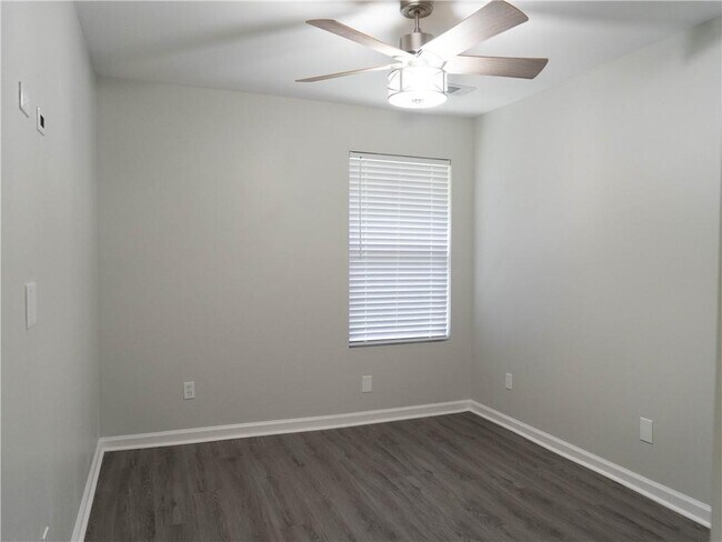 Building Photo - 4741 Highpoint Ln