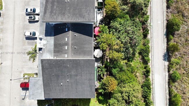 Building Photo - 10455 NW 82nd St