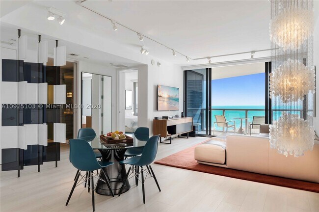 Building Photo - 2201 Collins Ave