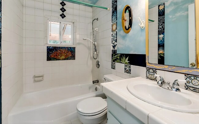 Building Photo - 1940 Hayes St