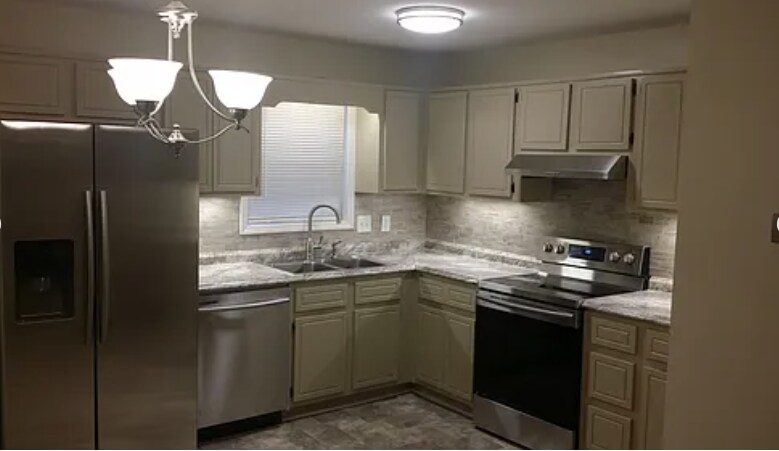 Kitchen - 4354 Coopers Creek Dr SE