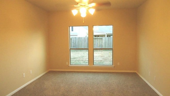 Building Photo - 22423 Albee Dr