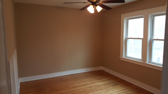 Building Photo - 1107-1111 26th St