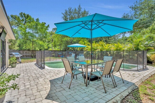 Building Photo - 780 Kangaroo Ct