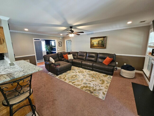 Building Photo - 230 Sorrel Tree Ln