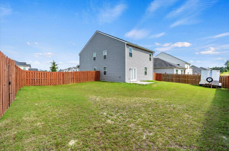 Building Photo - 925 Hay Meadow Dr.