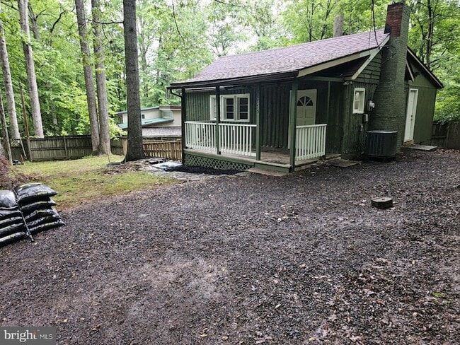 Building Photo - 11775 Stanbaugh Ln