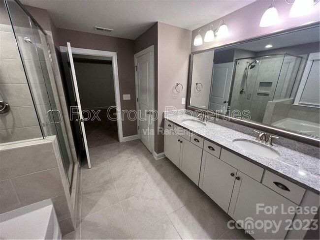 Building Photo - 345 Preston Rd