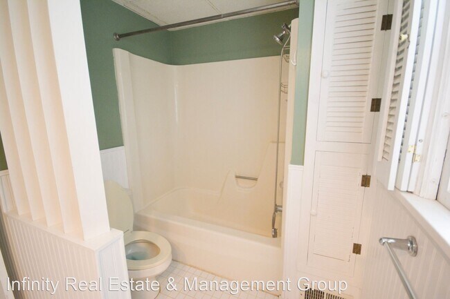 Building Photo - 4 br, 2 bath House - 1531 6th St SW