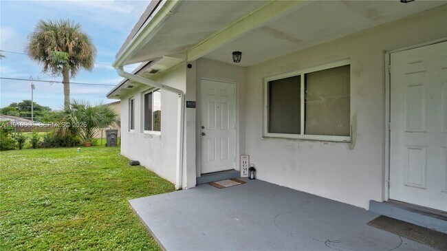 Building Photo - 4658 Myla Ln