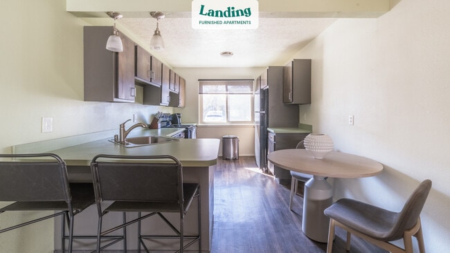 Building Photo - 4805 Marquette Ave. NE