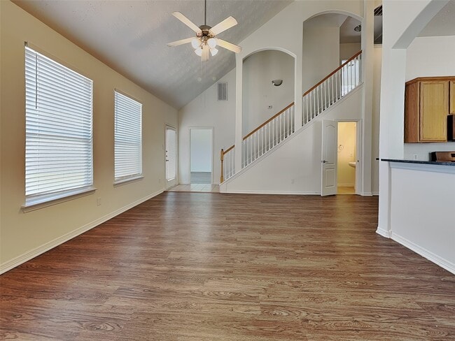 Building Photo - 30622 N Sulphur Creek Dr