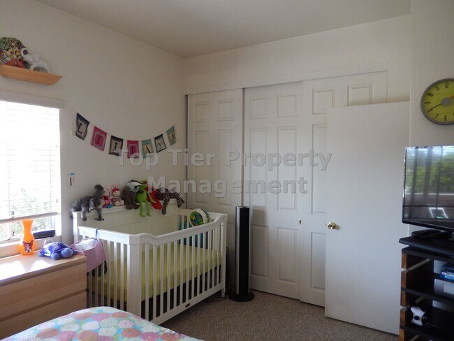 Building Photo - ****Beautiful 2 bed/2 bath Townhouse in Carlsbad - Great Location - Available 06/21****