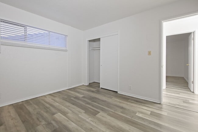 Building Photo - 3 Bedroom 2 Bathroom House For Rent!