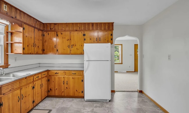 Building Photo - Updated 3-bedroom, 1-bath ranch home locat...
