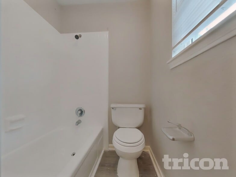 Building Photo - 12027 Arrowhead Glen Dr