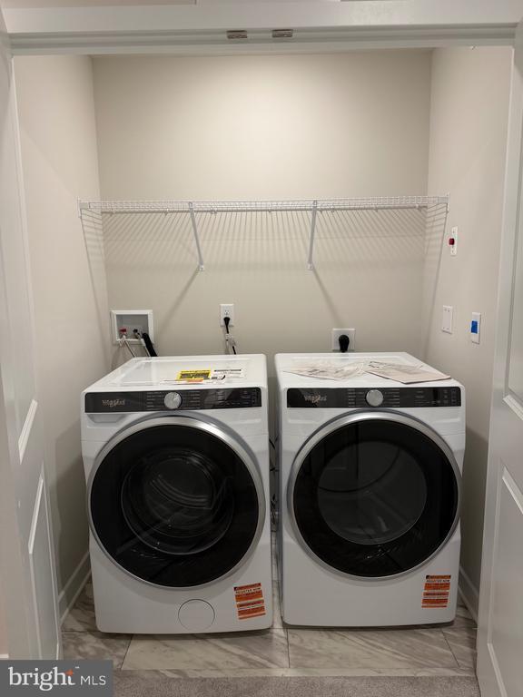 Building Photo - 7 Moran Pl