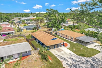 Building Photo - 4400 Pine Lake Rd