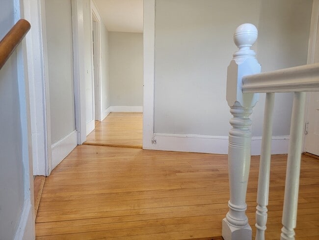 Building Photo - 30 Thayer Pl