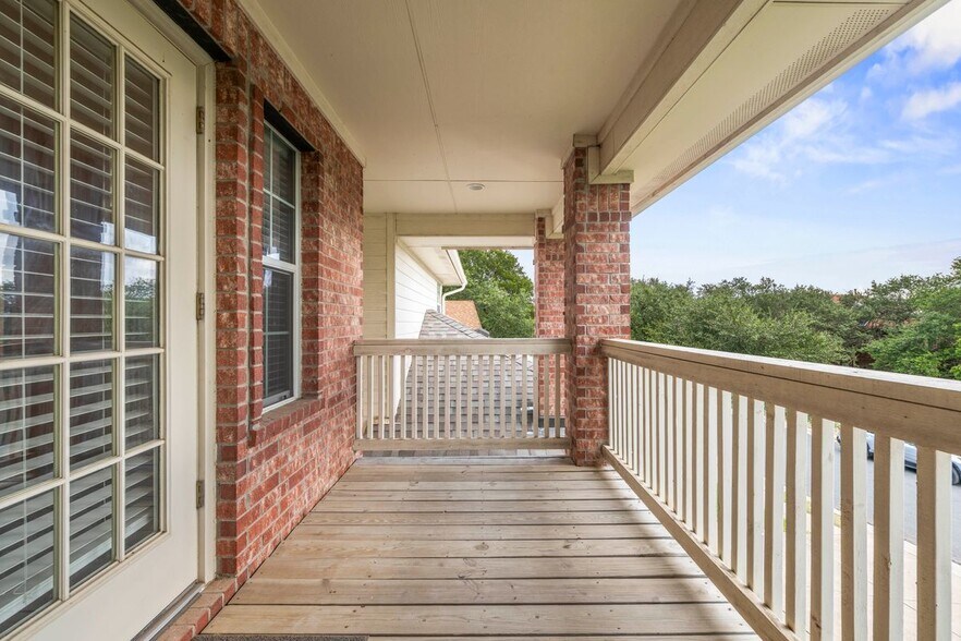 Building Photo - 5105 Hibiscus Valley Dr