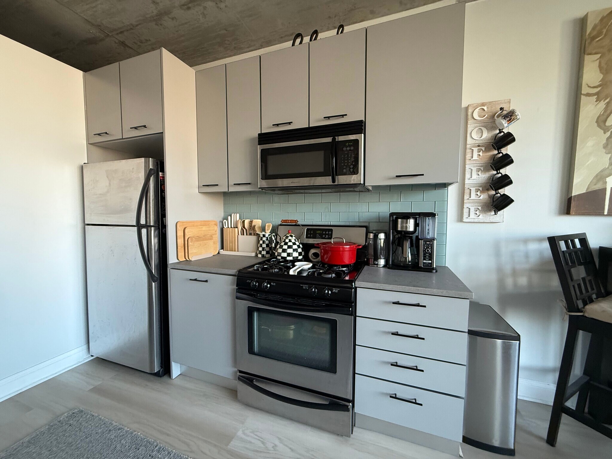 Kitchen - 659 W Randolph St