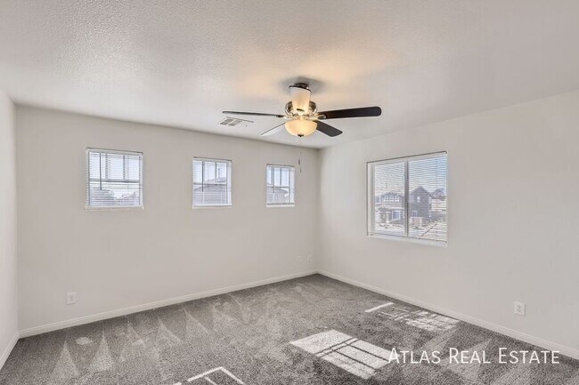 Building Photo - 436 Bright Moon Ave