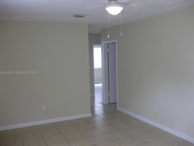 Building Photo - 1520 SW 305th St
