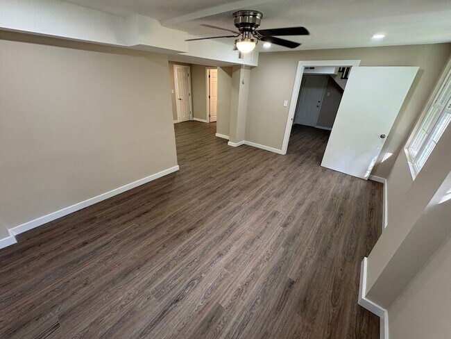 Building Photo - 1614 Shady Cir