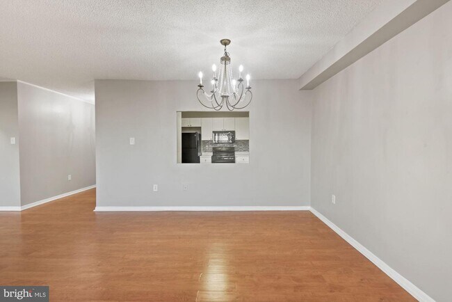 Building Photo - 3705 S George Mason Dr