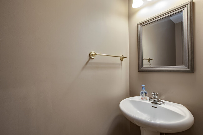 Building Photo - 130 Tuhdegwa Way