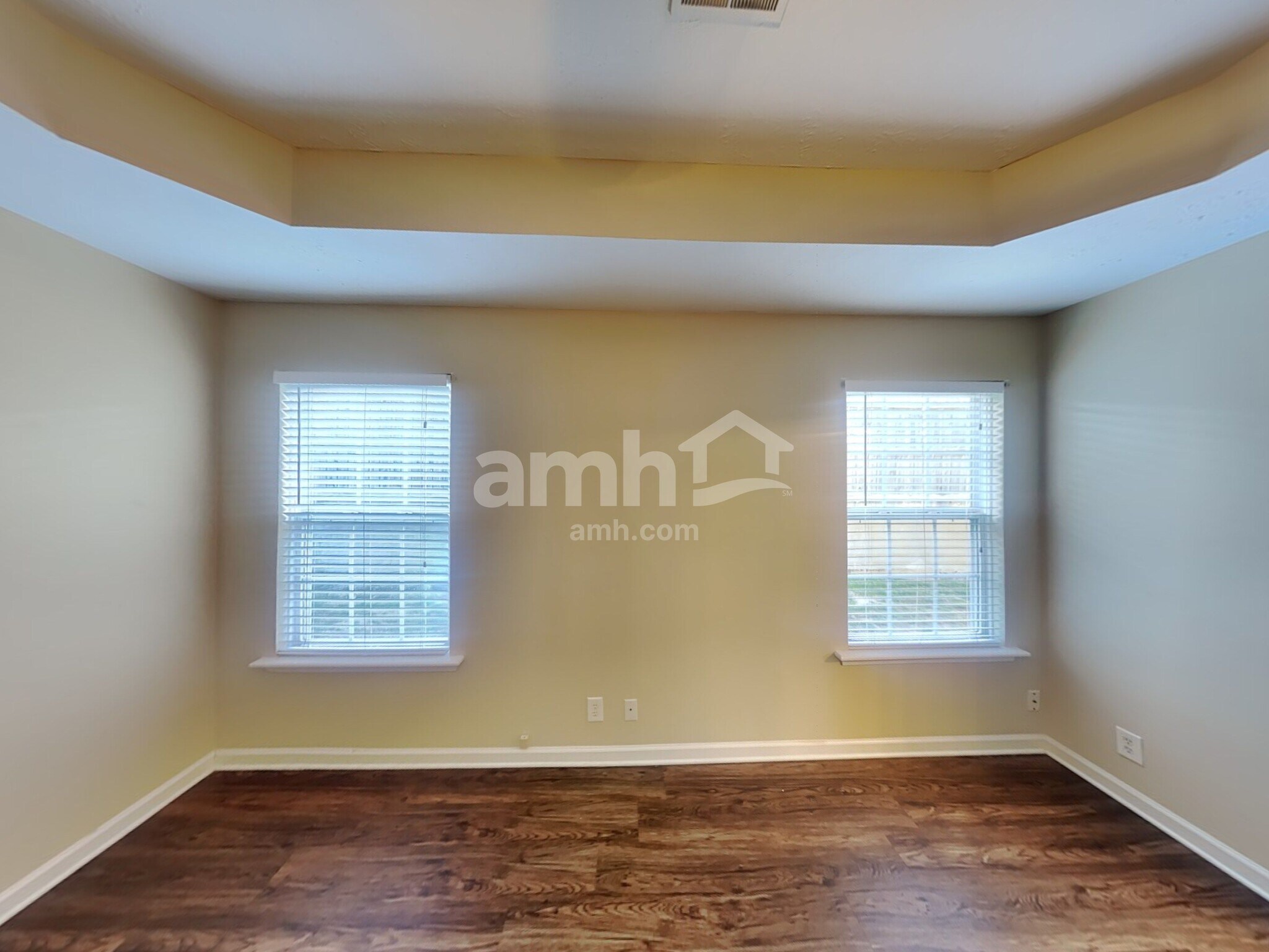 Building Photo - 1228 Shannon Ln