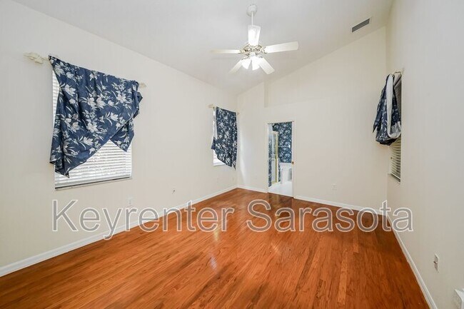 Building Photo - 2014 Wasatch Dr