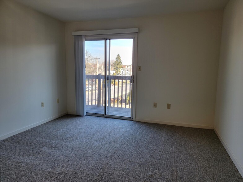 Building Photo - 94 Westpointe Ln