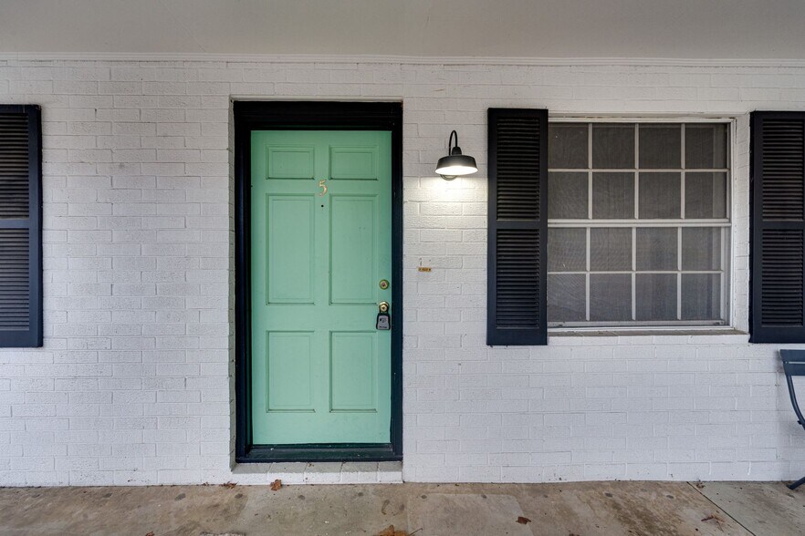 Interior Photo - Laurel Apartments