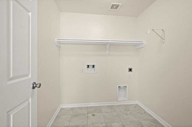 Building Photo - 11606 Gray Alder Dr