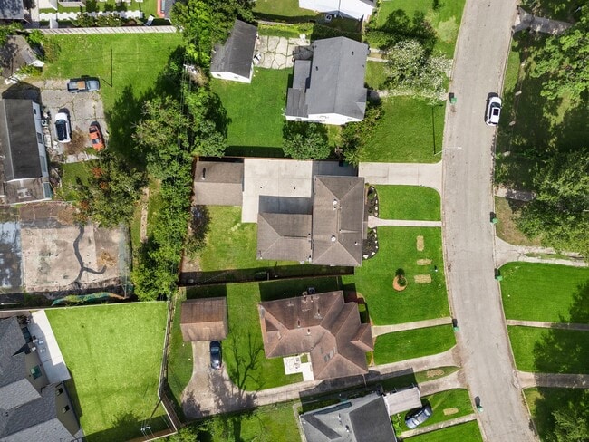 Building Photo - 3818 Southmore Blvd