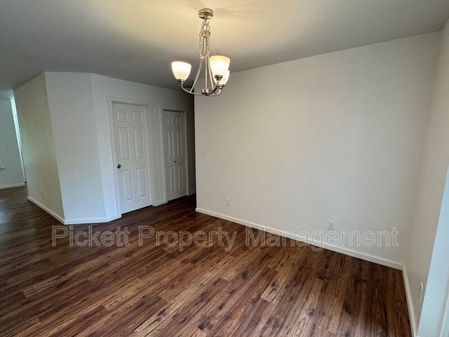 Building Photo - 1218 Audrey Ave