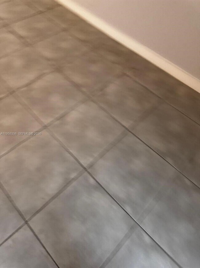 Building Photo - 650 NE 64th St