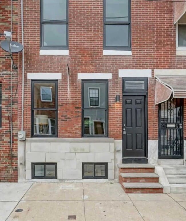 Building Photo - 1917 Pierce St