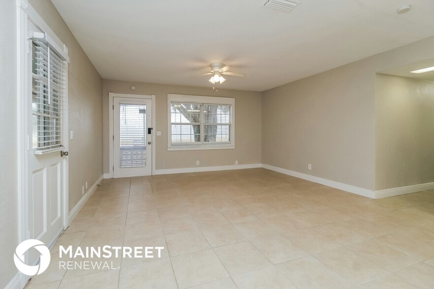 Building Photo - 759 Baywood Cir