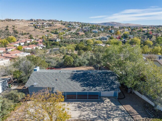 Building Photo - 4 bedroom 2 bathroom home for rent in Prescott