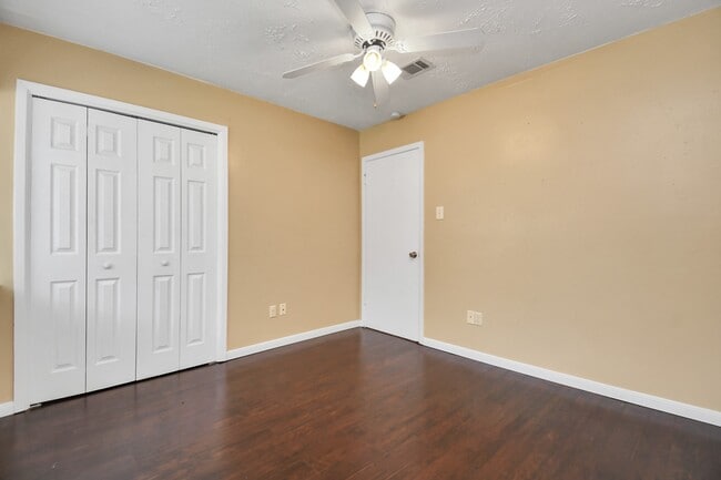 Building Photo - 1911 Pepperrell Pl Ct