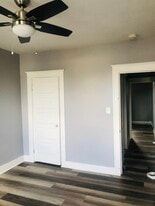 Building Photo - 5342 Reisterstown Rd