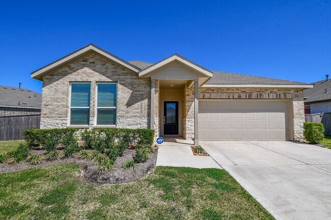Building Photo - 26610 Coast Redwood Dr