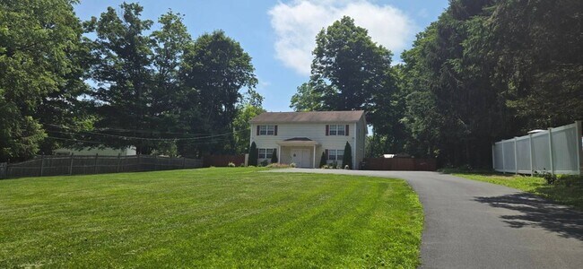 Building Photo - 1335 Union Ave