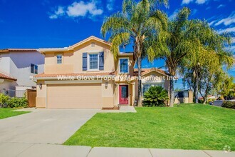 Building Photo - Lovely 3 Bedroom Corona Home