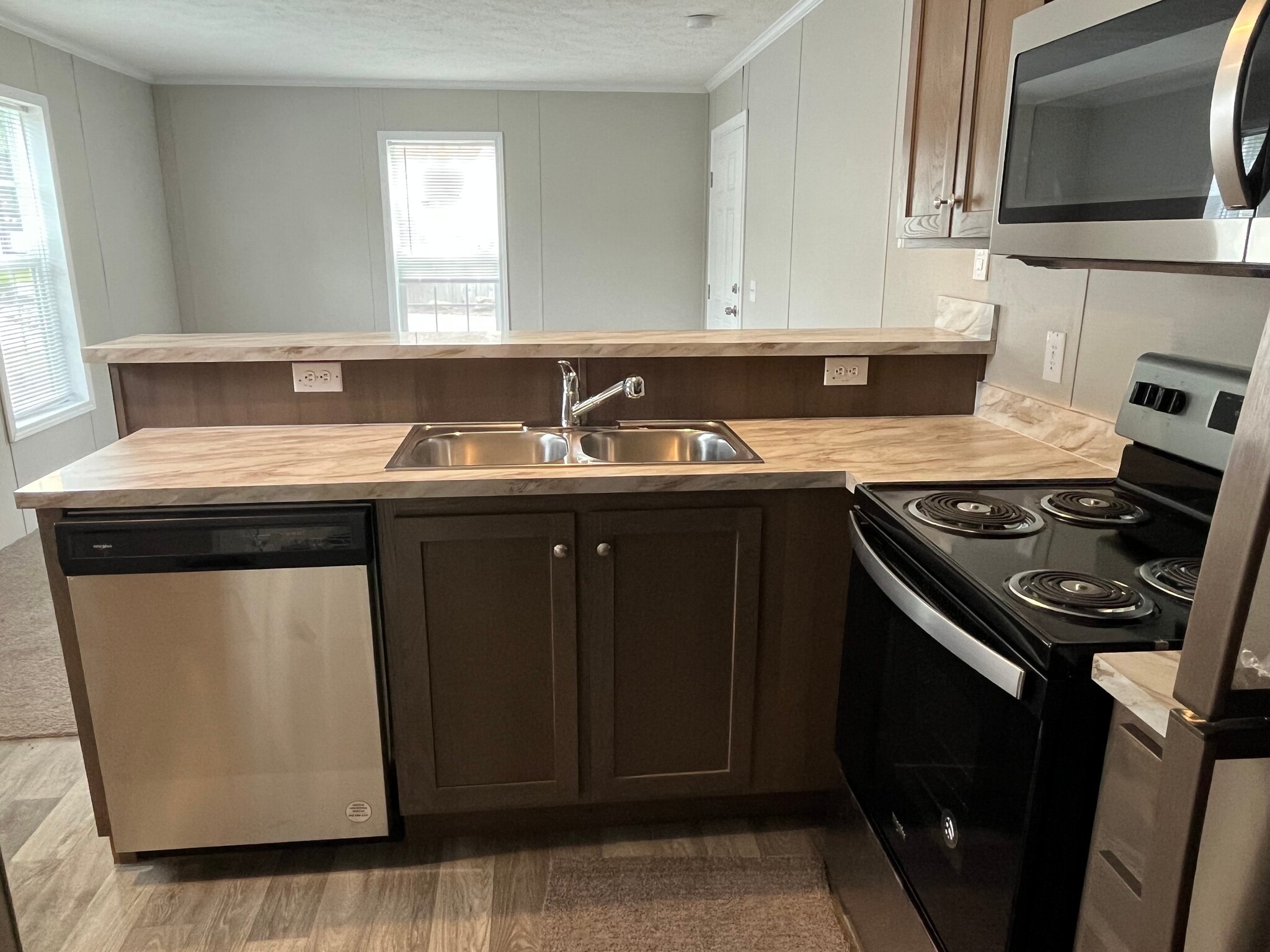 Building Photo - 6610 Lear Nagle Rd