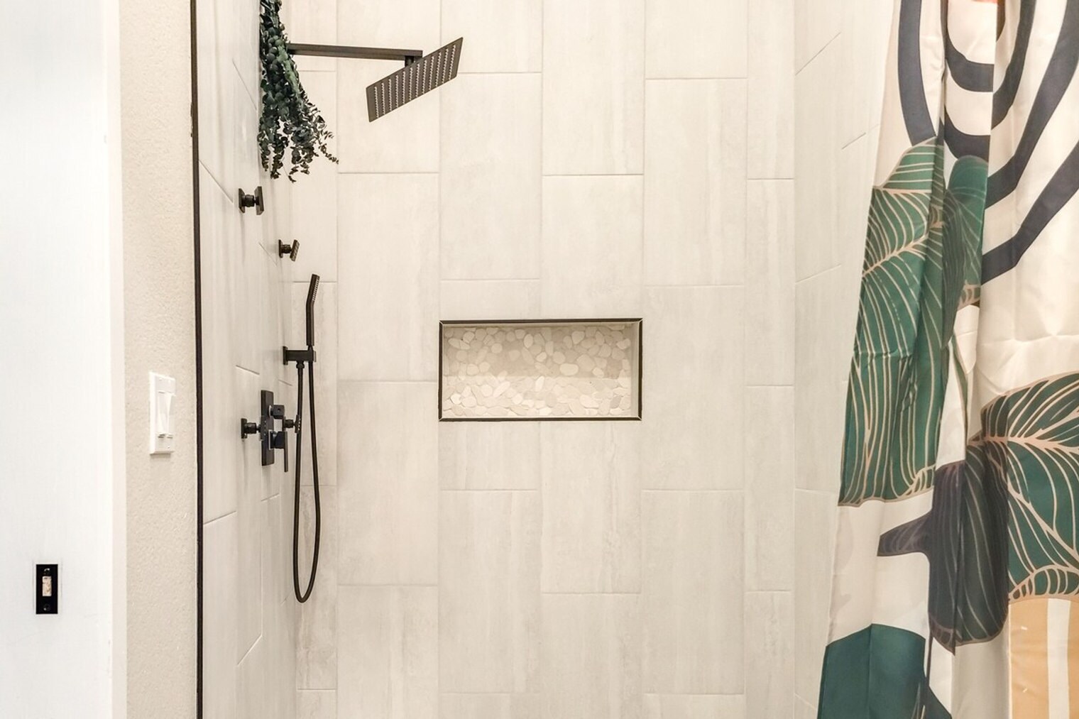 Building Photo - 1001 N Pasadena