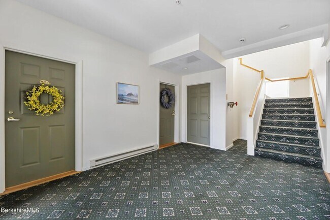 Building Photo - 4 Edmunds St