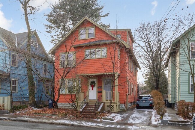 Building Photo - 29 Sherman St